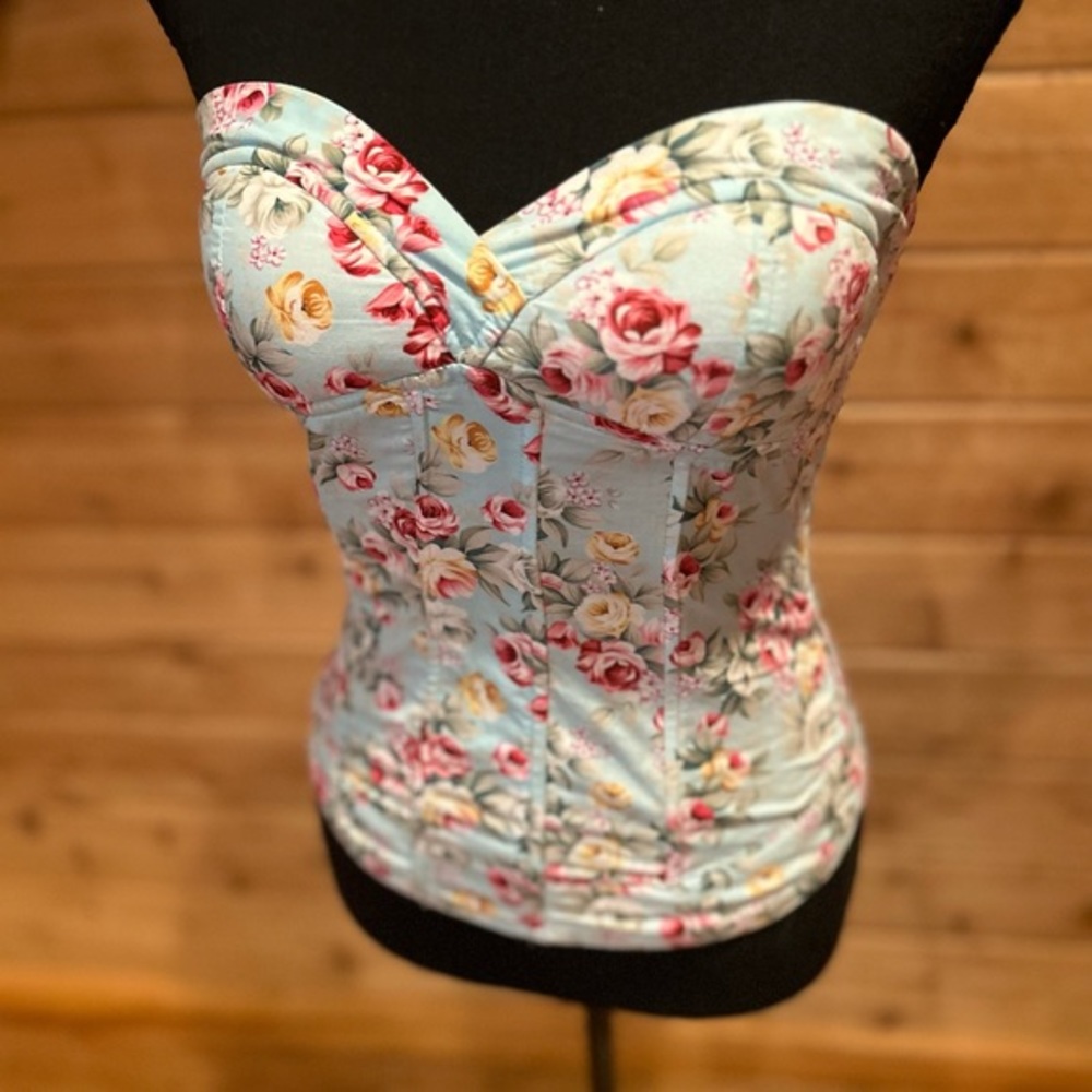 Gorgeous modern floral Poetry corset/bustier top 🌸✨💕
